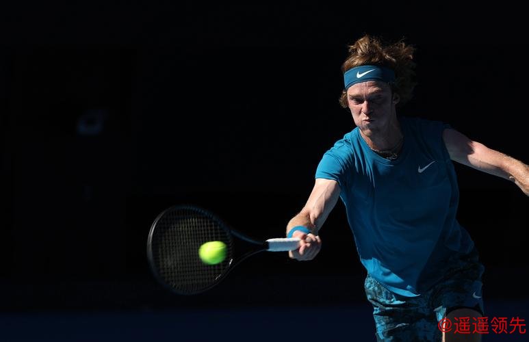 澳网第3日梅德韦德夫逆转晋级 卢布列夫遭一轮游